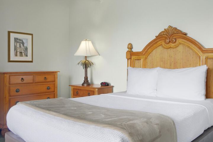 Crystal Bay Historic Hotel