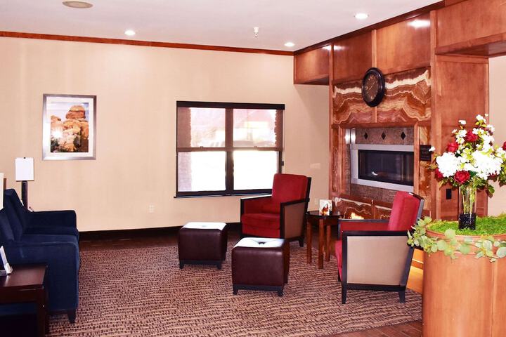 Hotel Interior 5 of 33