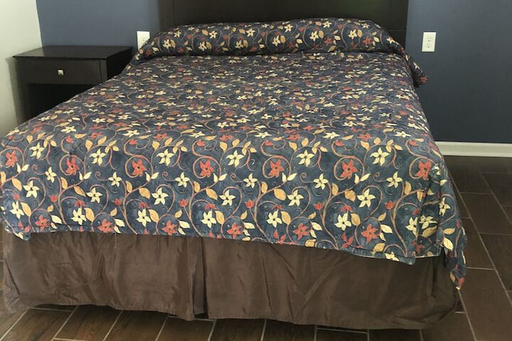 Room 15 of 22