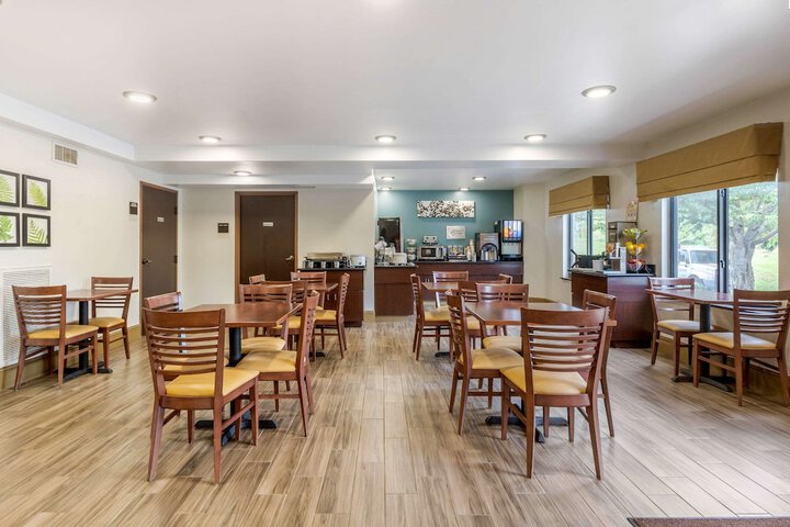 Sleep Inn & Suites Johnson City