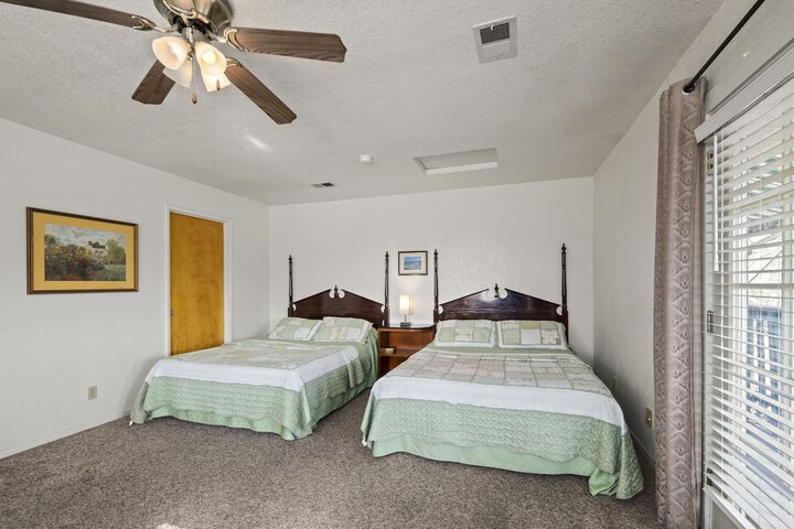 Room 12 of 26