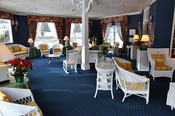 Bay View Inn