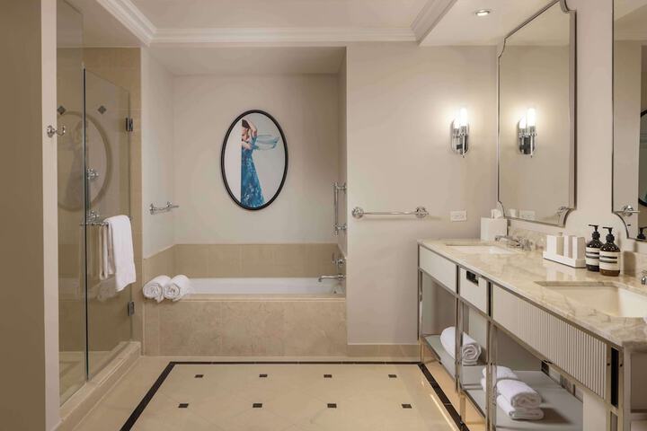 Waldorf Astoria Orlando - An Official Walt Disney World Hotel