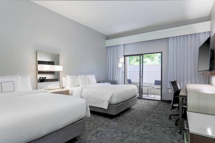 Room 16 of 25