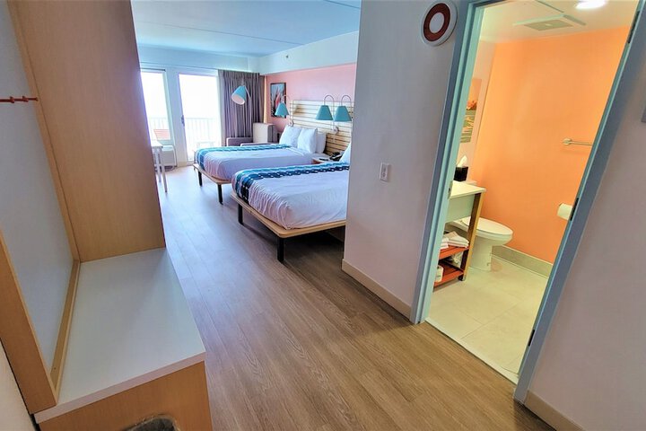 Room 42 of 87