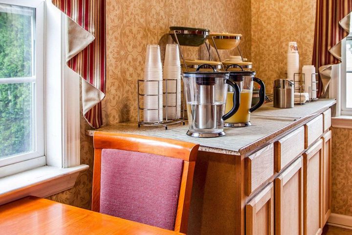 Breakfast/Coffee Service 50 of 55
