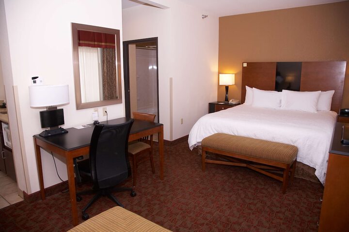 Room 5 of 18
