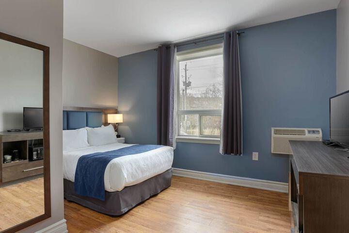 Room 27 of 45