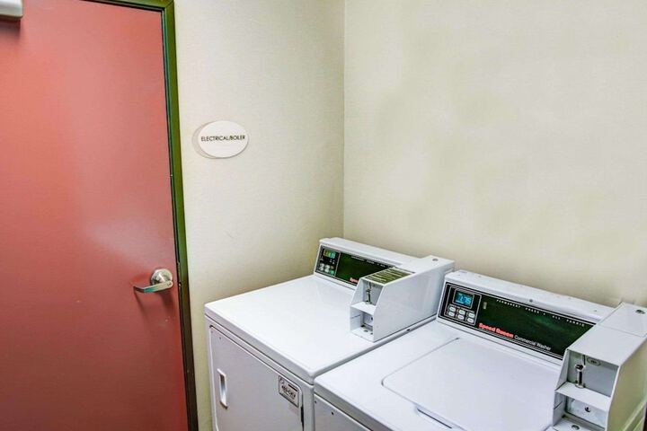 Comfort Suites Pittsburgh Airport