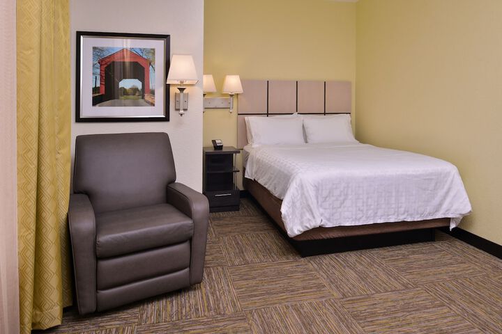 Room 26 of 61