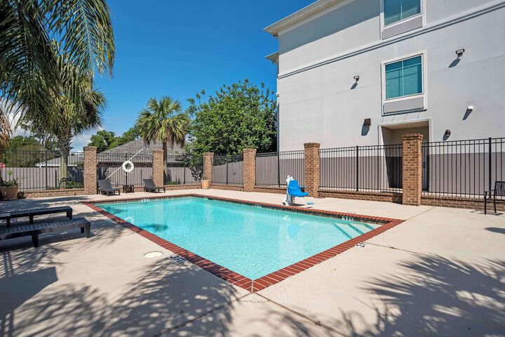 Pool 7 of 52