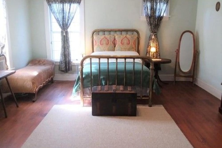 Room 26 of 51