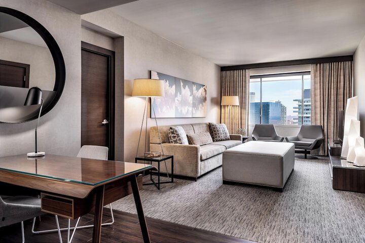 The Westin Harbour Castle Toronto