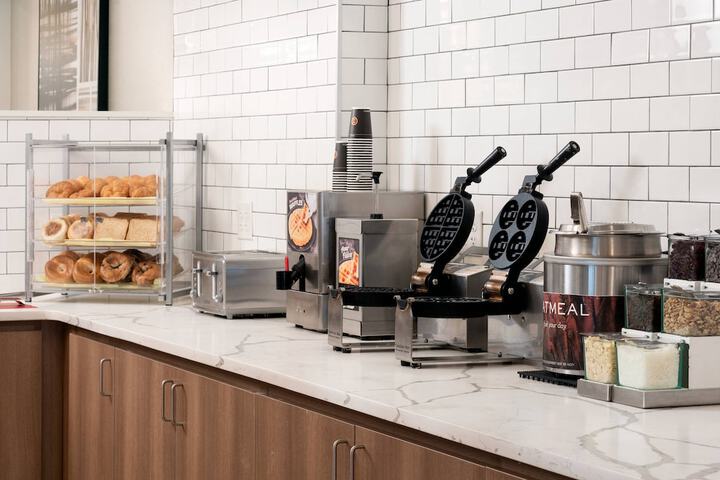 Breakfast/Coffee Service 27 of 31