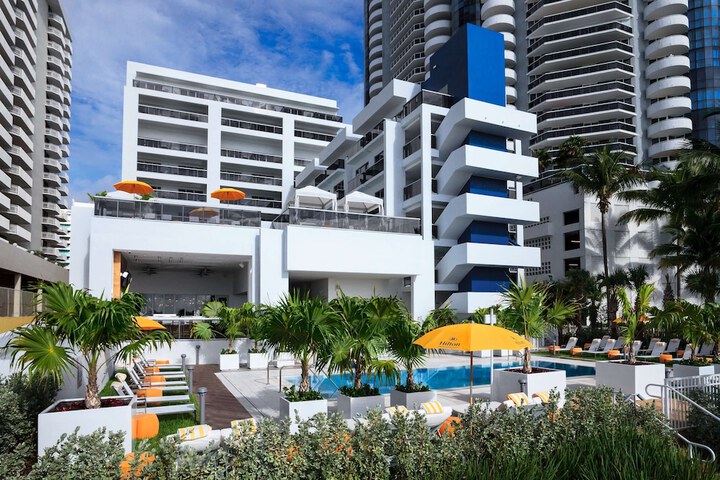 Hotel 7 of 118