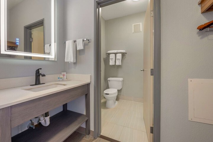 Comfort Inn & Suites Zanesville City Center