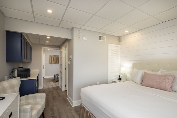 Montreal Beach Resort