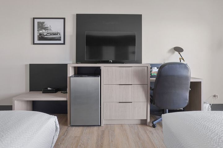 Room 16 of 22