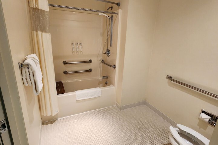Room 13 of 45