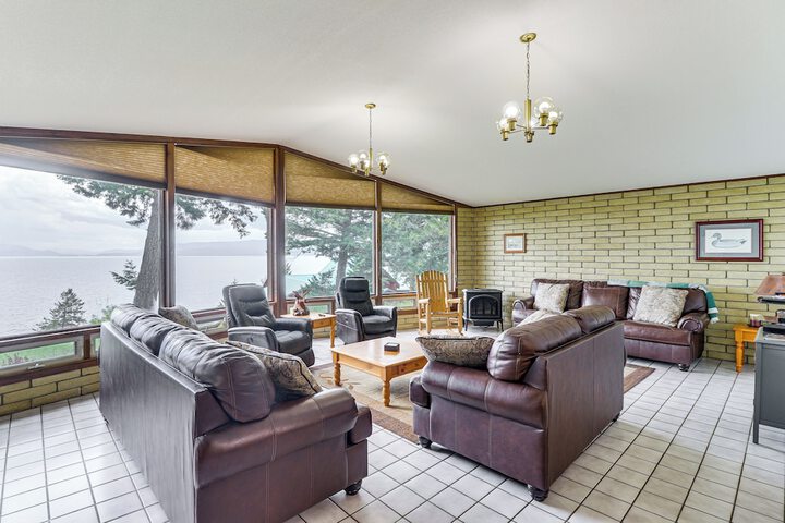 Flathead Lake Views: Scenic & Spacious Retreat!