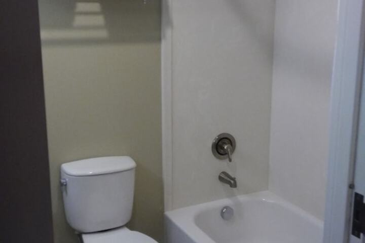 Room 42 of 69