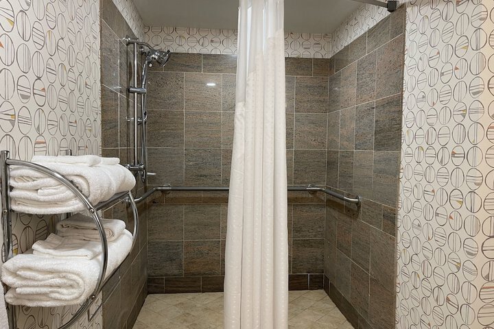 Holiday Inn Martinsburg by IHG