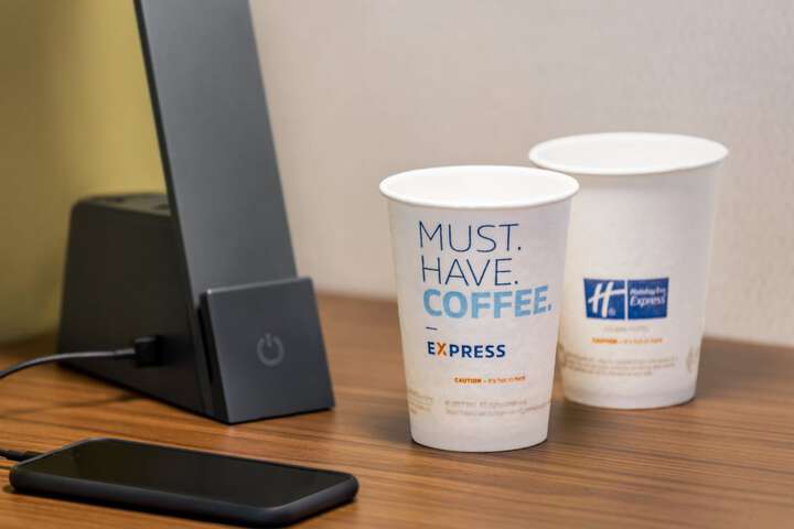 Holiday Inn Express & Suites Philadelphia - Mt. Laurel by IHG