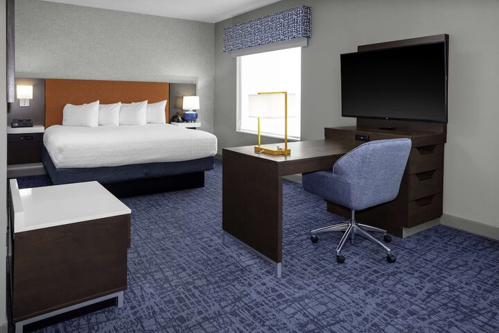 Room 16 of 34