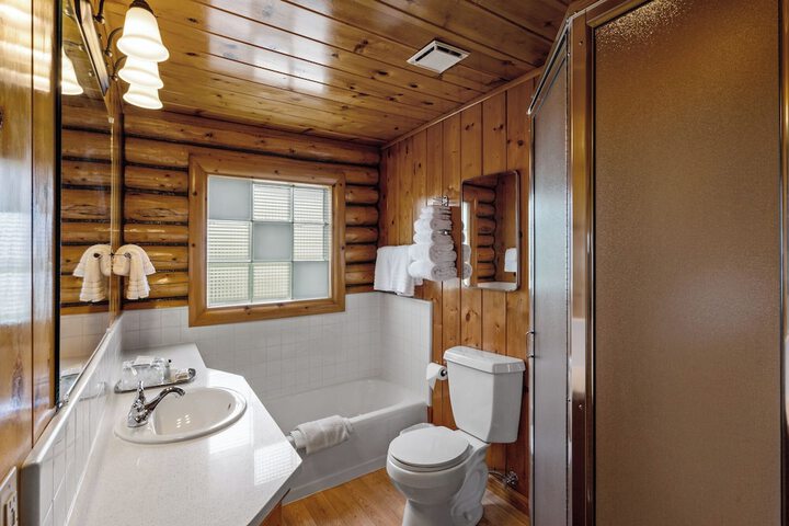 El Western Cabins & Lodges