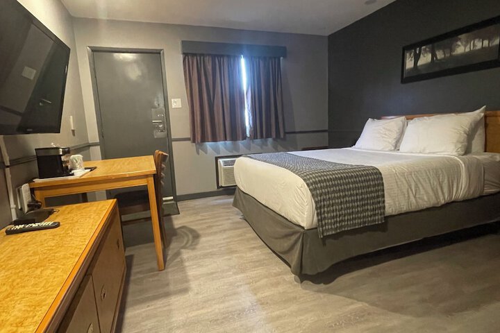 Travelodge by Wyndham Brandon