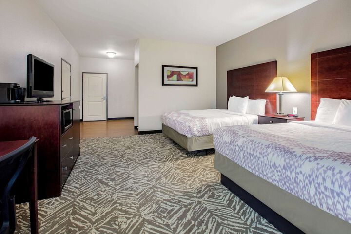 Room 32 of 49