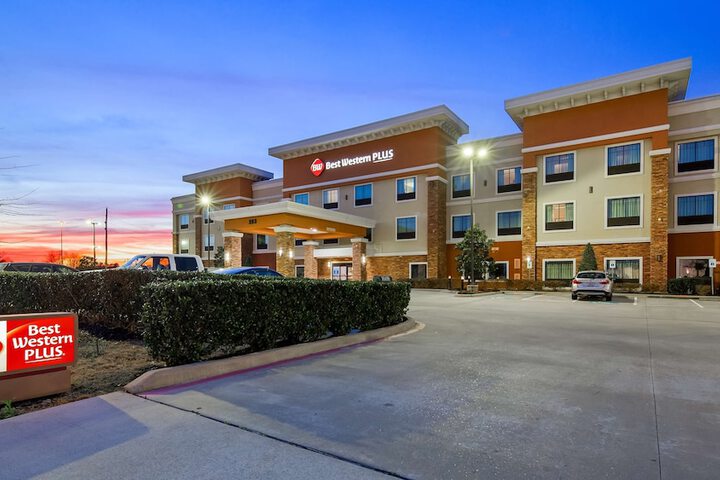 Hotel 2 of 28