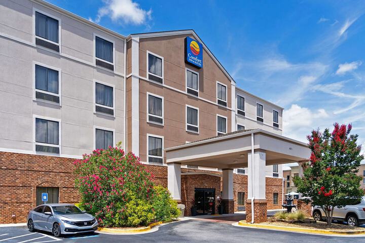Hotel 2 of 41
