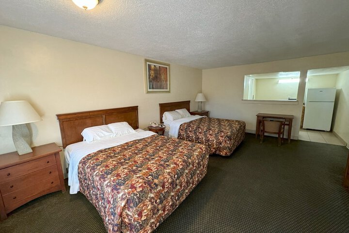 Room 14 of 27