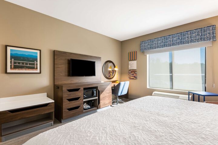 Room 21 of 33