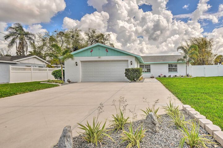 Apollo Beach Gem w / Pool: the Flamingo House'