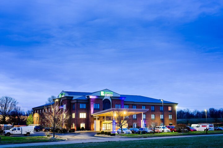 Hotel 2 of 25