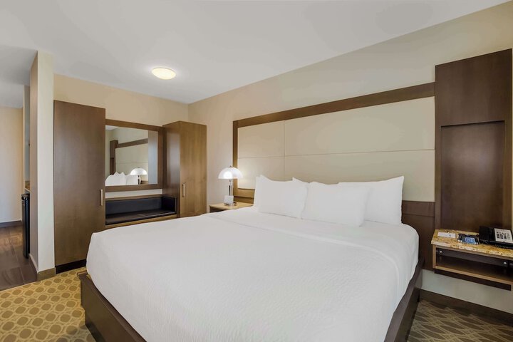 Room 52 of 88