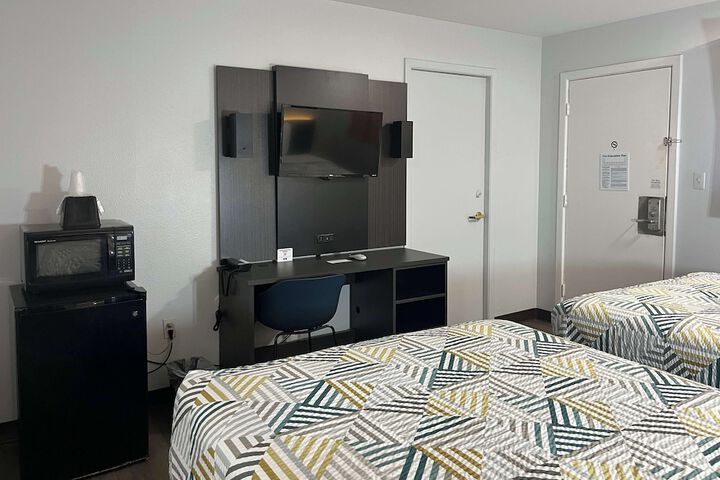 Room 8 of 26