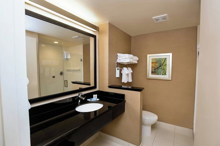 Room 15 of 29