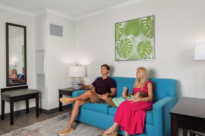 OASIS BAY SUITES Tampa, Busch Gardens, USF