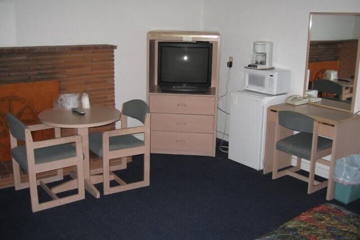 The Hub Motel