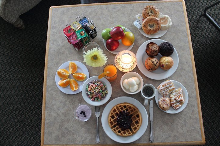 Breakfast/Coffee Service 38 of 44
