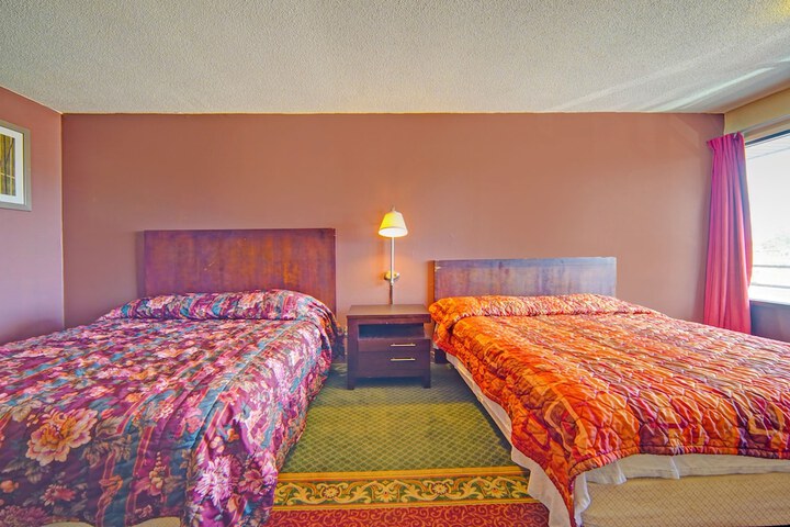 Sunset Inn Flatonia I 10 by Hotel O