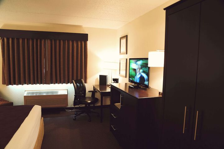Room 15 of 24