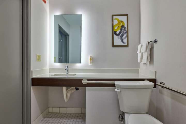 Comfort Suites Springfield-Eugene