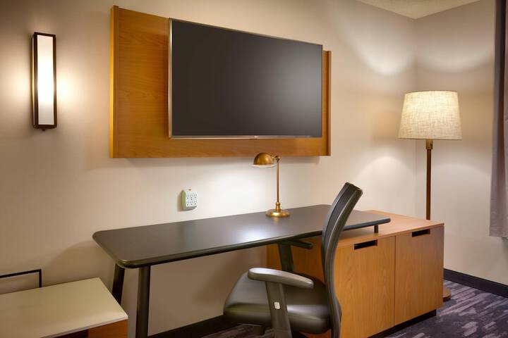 Room 16 of 34