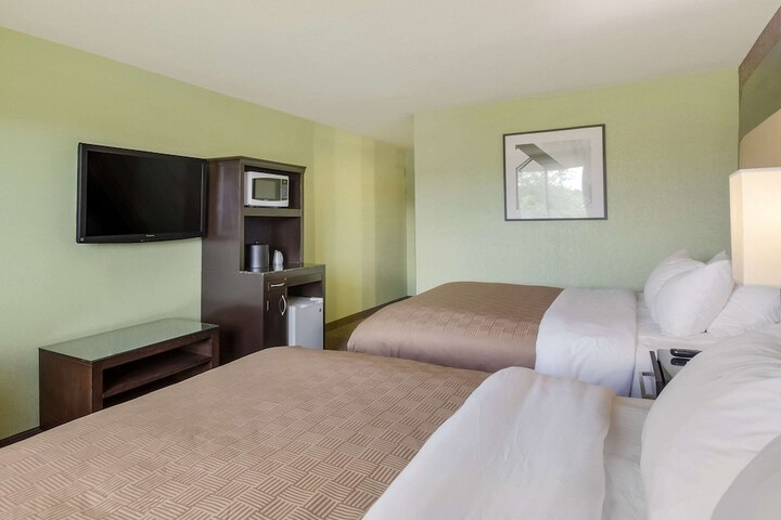Room 20 of 42