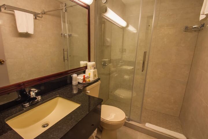 Room 14 of 22