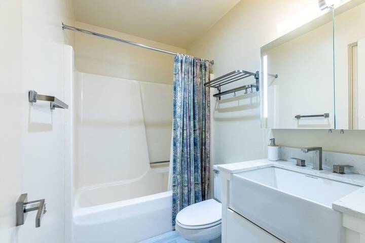 Telemark 5 4 Bedroom Condo by RedAwning